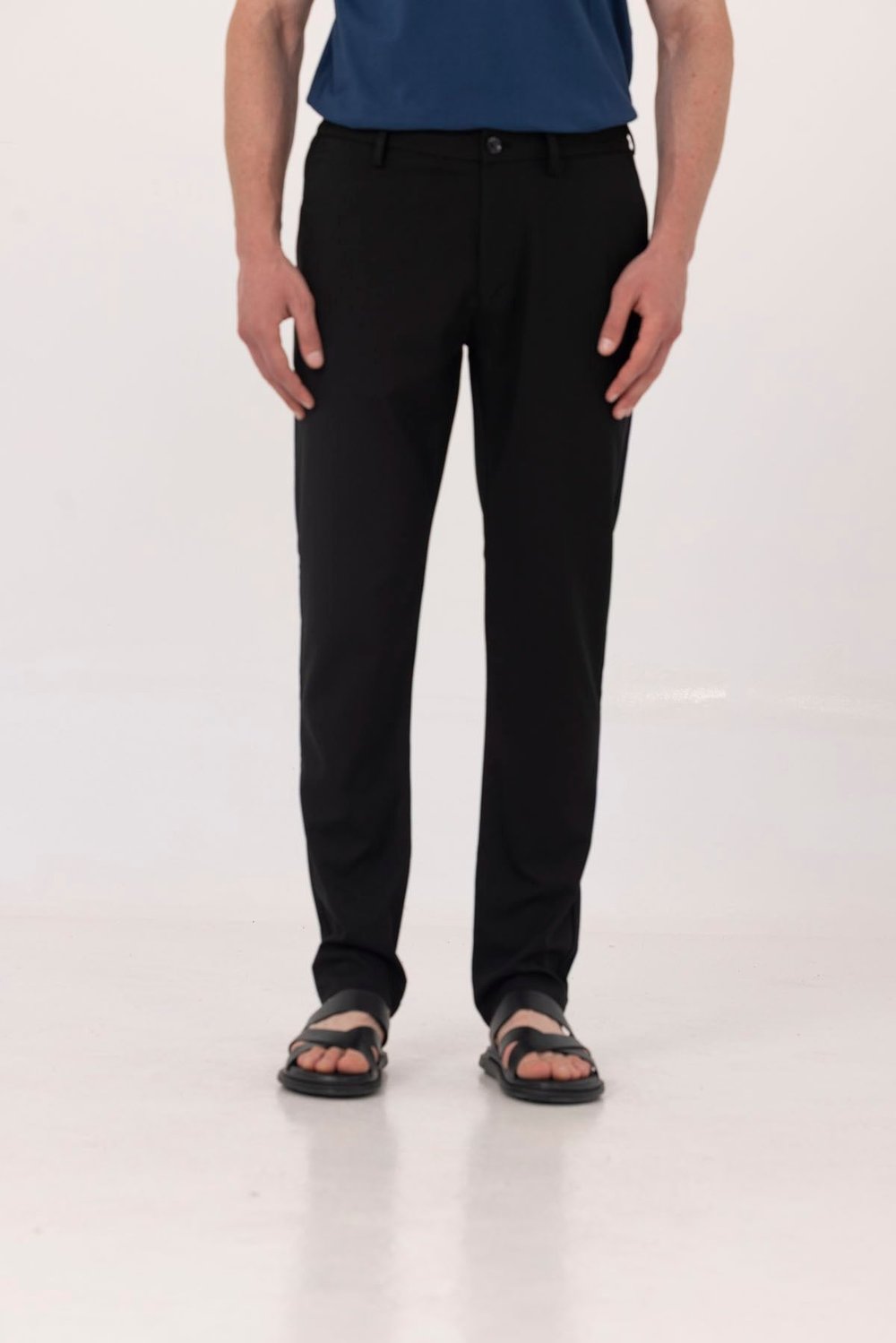 Siyah Yanı Lastikli Köprülü Kemerli Slim Fit Jogger Pantolon