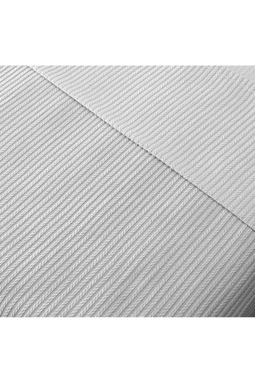 Pamuklu Örgü Desen Ponpon Detaylı Bebek Pikesi 80x115cm