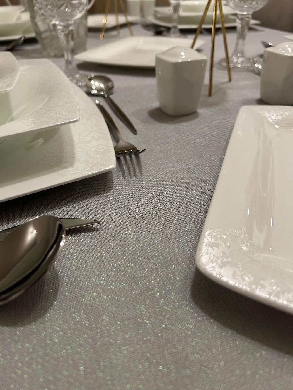 Zeren Home Polyester Keten Simli Oval Masa Örtüsü Gri + 6 Peçete