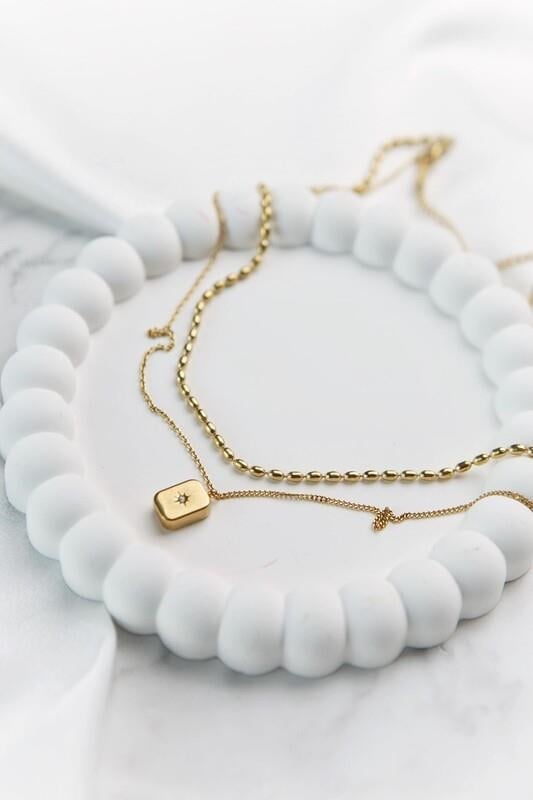 Çift Zincir Kare Kolye