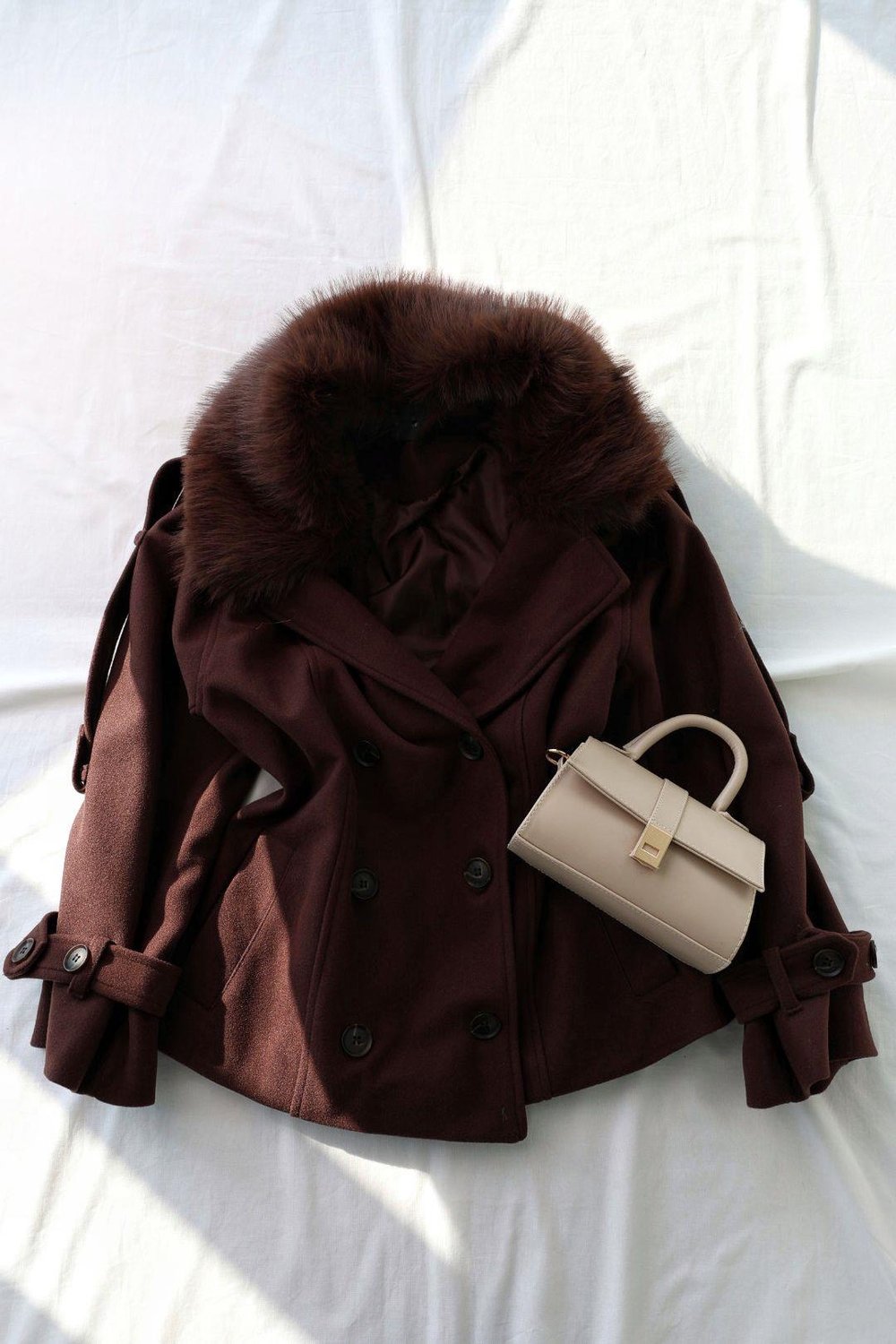 MontLolita Yakalı Kaşe Kaban