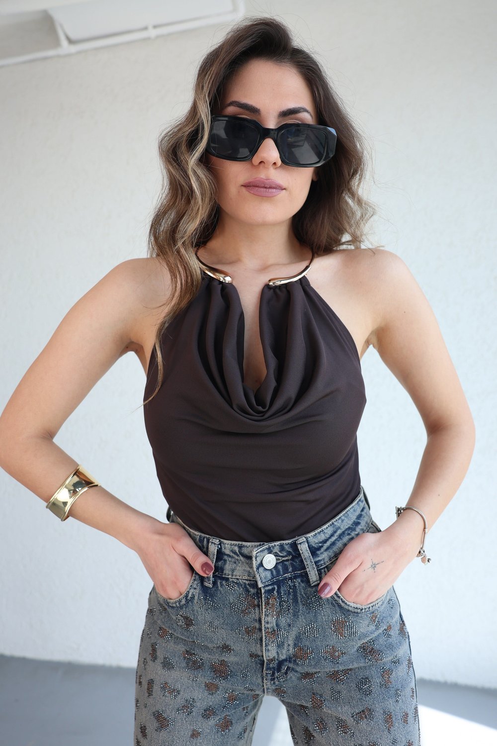 BluzBoyun Aksesuarlı Degaje Bluz