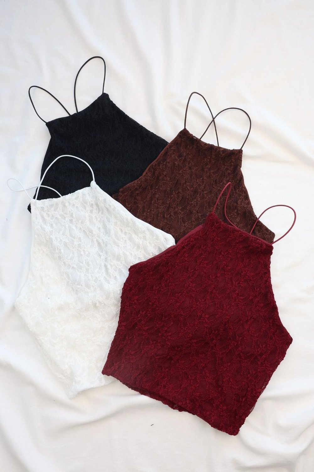 Lastikli Halter Dantel Crop