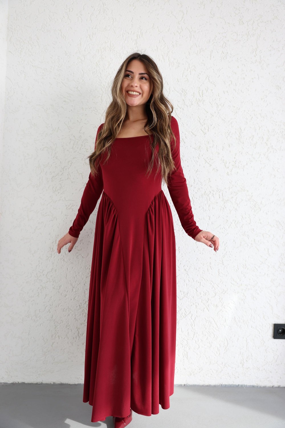 Kare Yaka Volanlı Maxi Elbise
