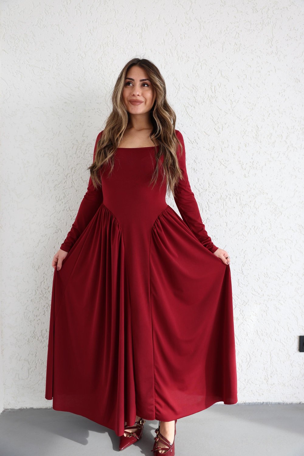 Kare Yaka Volanlı Maxi Elbise