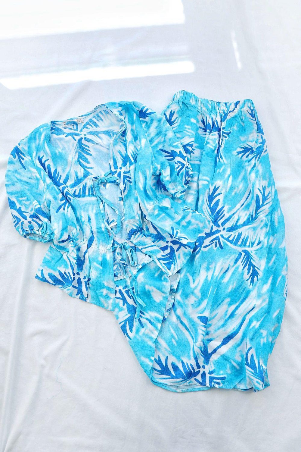 Etekli TakımBağcıklı Bluz Etek Takım