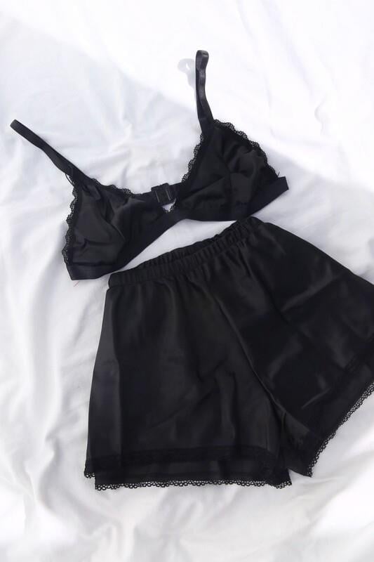 Saten Bralet Şort Takım