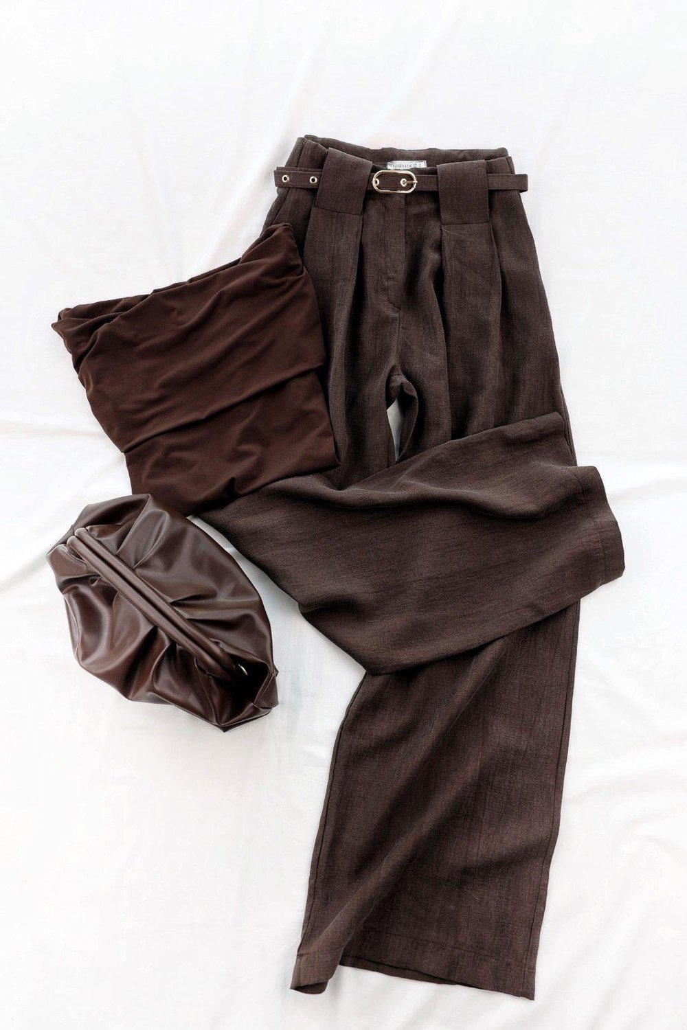 PantolonÖnü Pileli Kemerli Pantolon