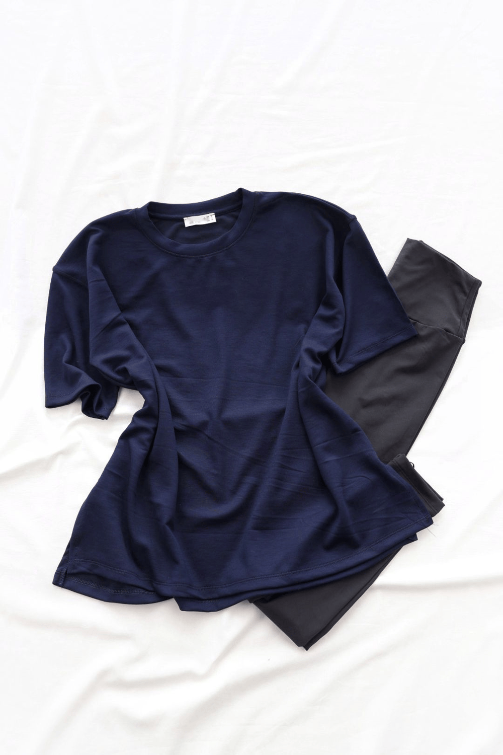 TshirtOysh Yırtmaçlı Oversize Tshirt