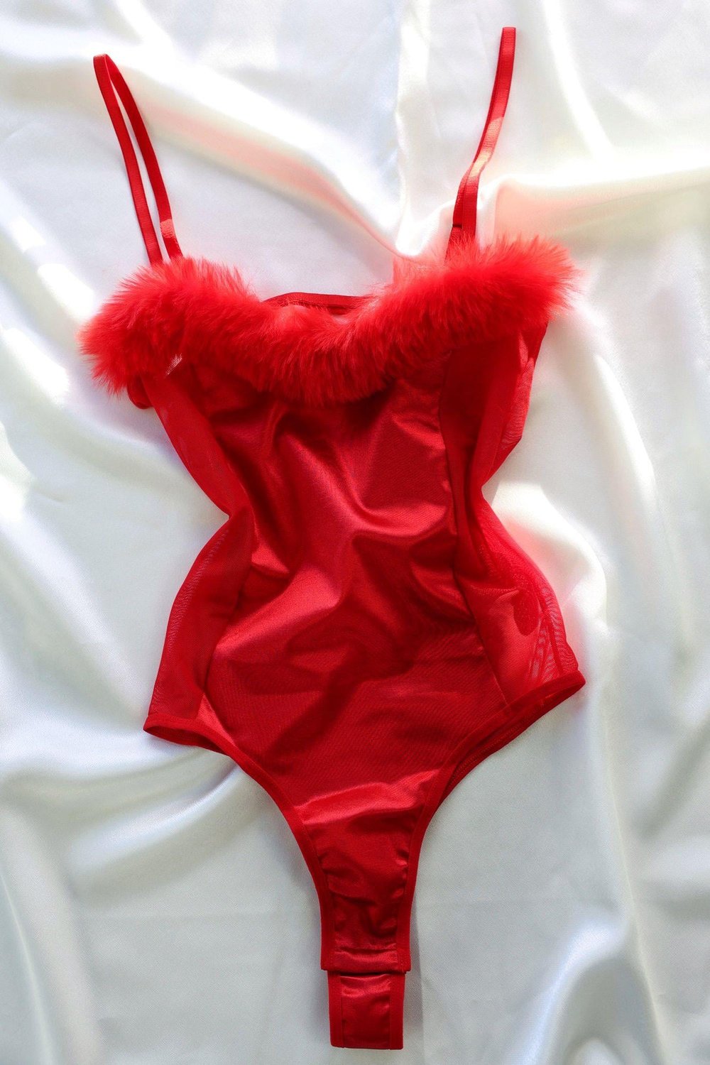 FantasyTüylü Fantezi Bodysuit