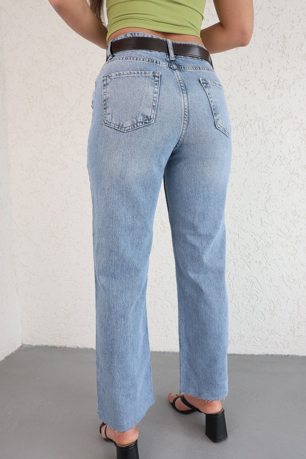 Kemerli Paça Kesik Jean