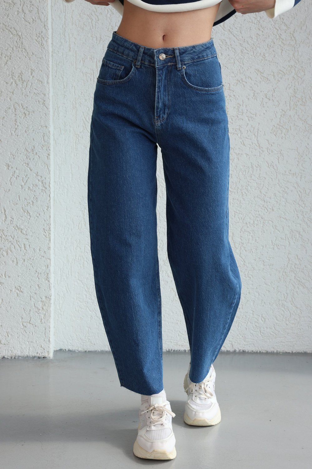Paça Kesik Barrel Jean