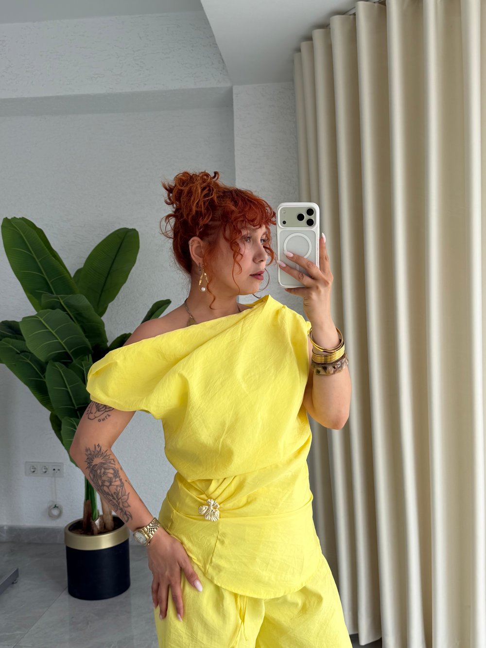 Aksesuar Detaylı Düşük Kol Bluz Pantolon Pantolon 2'Li Takım 