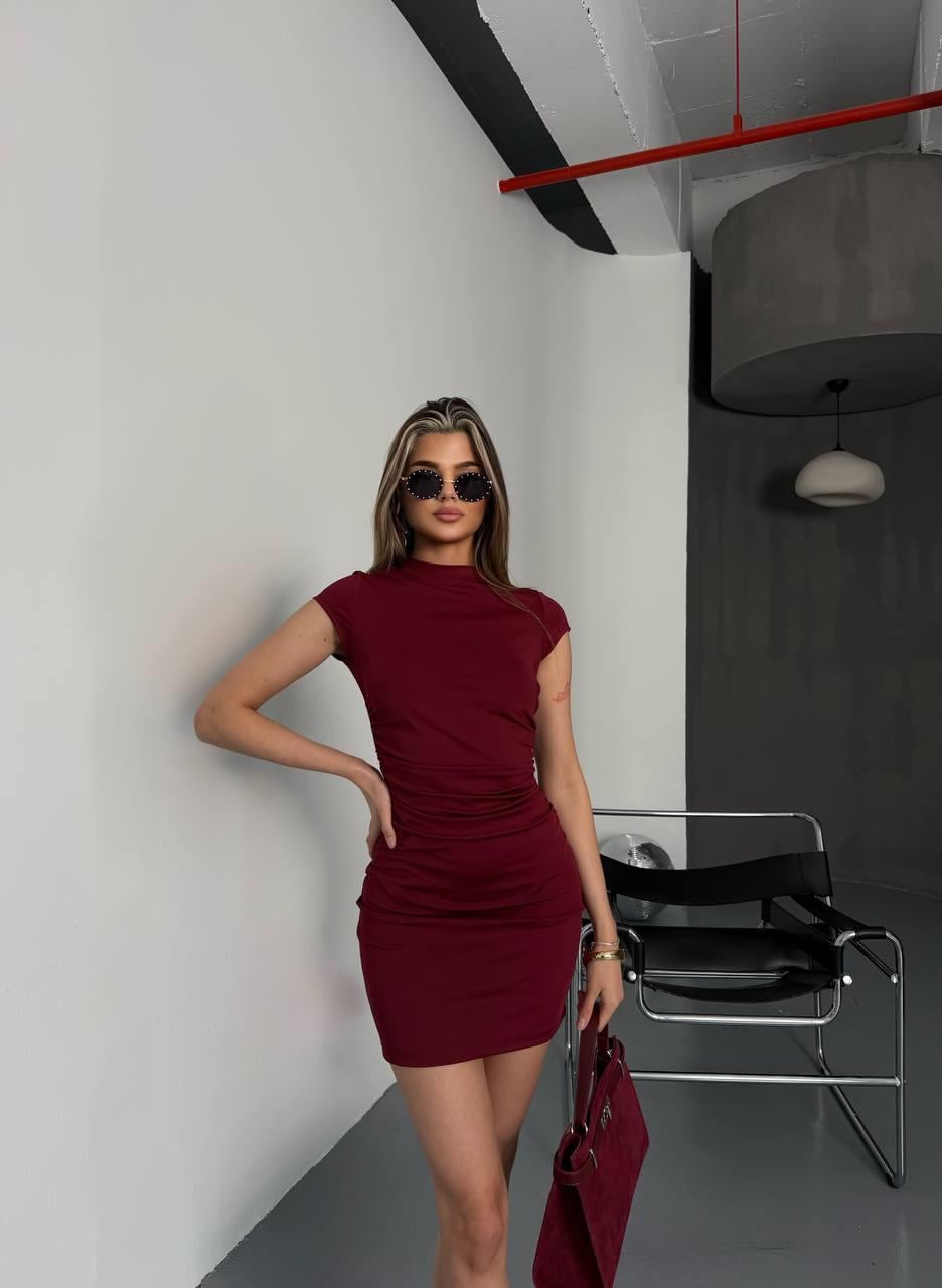 Beli Saran Büzgülü Vücuda Oturan Likralı Kısa Kollu Basic Mini Elbise