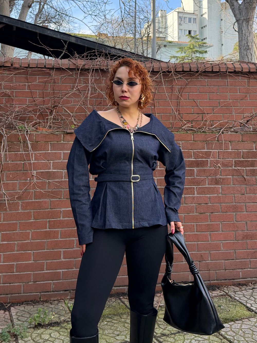 Premium Tasarım Madonna Yaka Kemerli Denim Gömlek