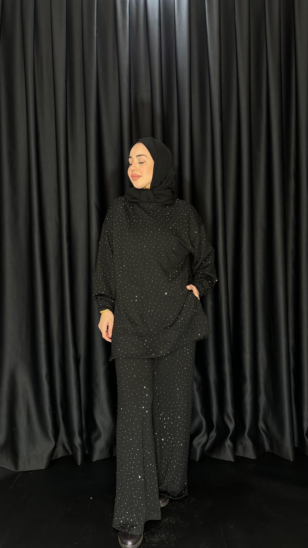 SİYAH PULLU TAKIM