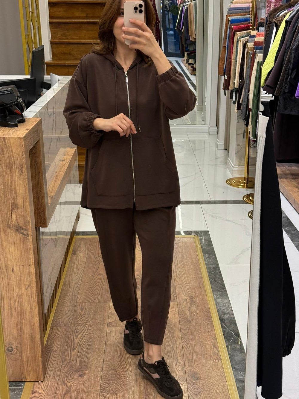 BOMBELİ KONİK PANTOLONLU TAKIM