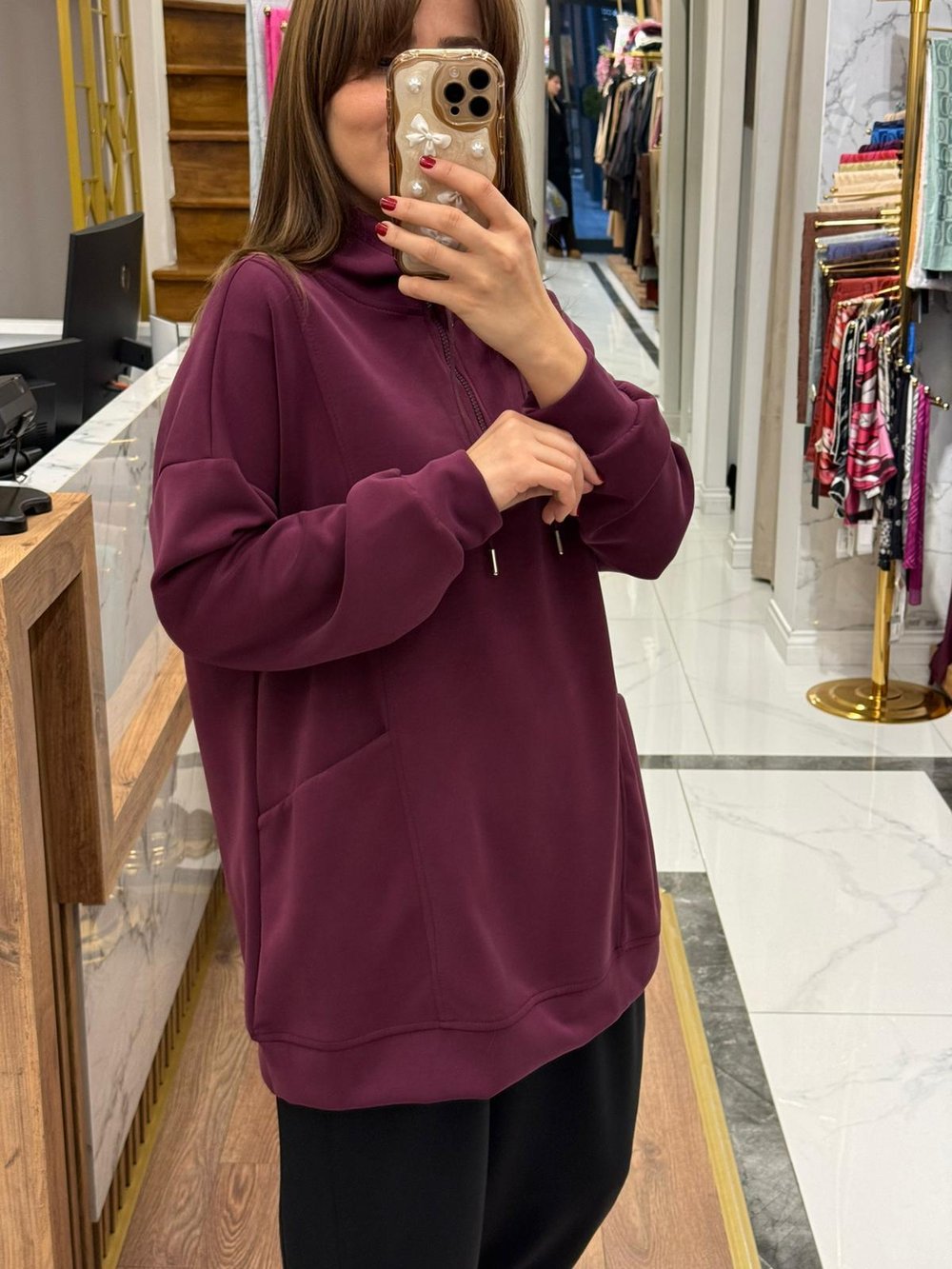 YÜKSEK YAKALI CEPLİ S-SHIRT