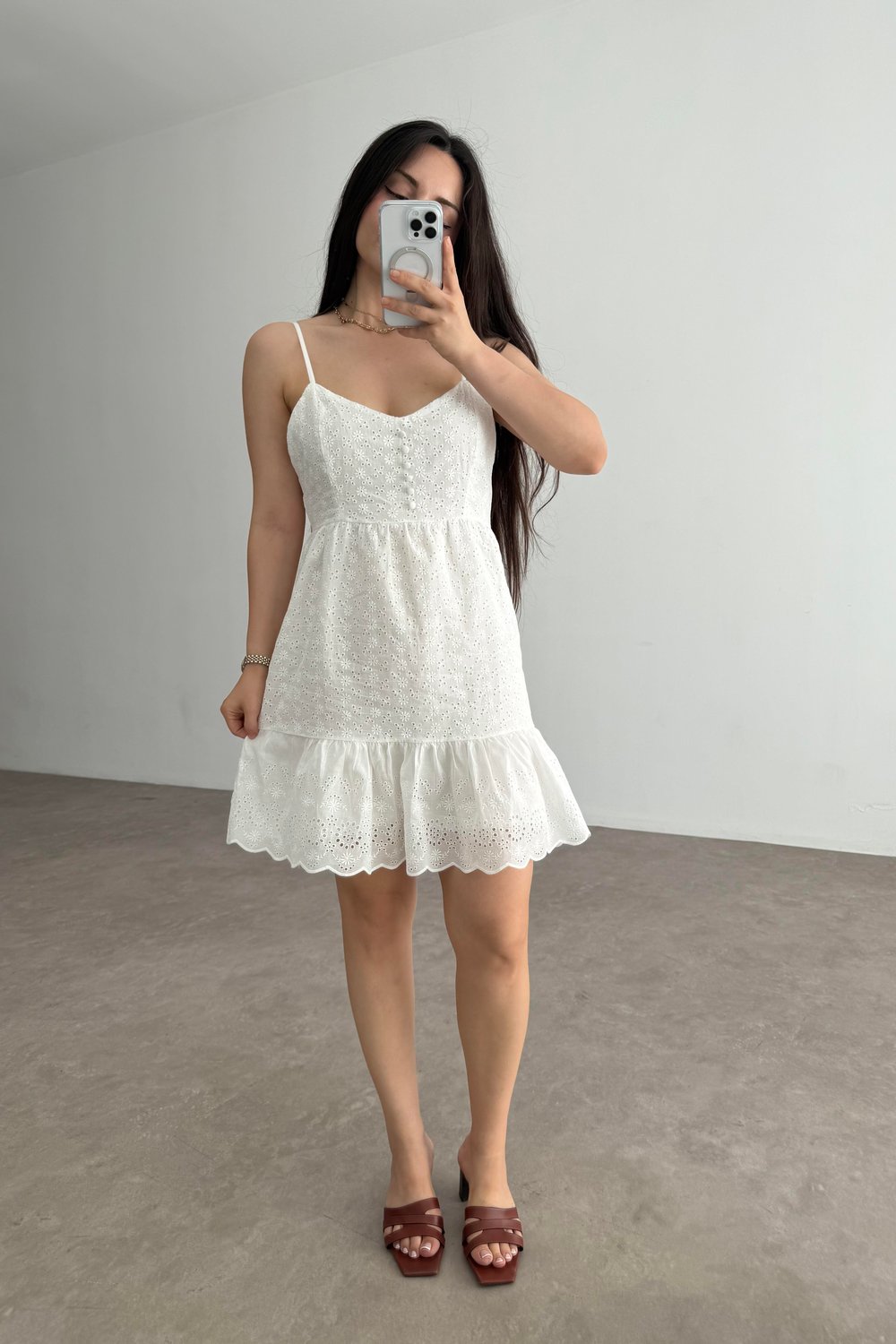 Beyaz Fisto Pamuk Dokuma Beyaz Elbise