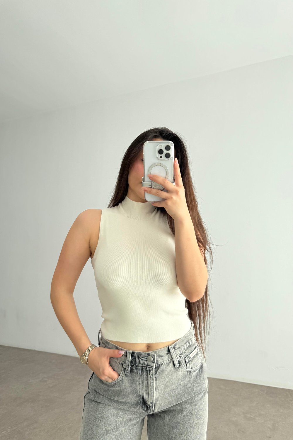 Dik Yakalı Kolsuz Modal Ekru Triko