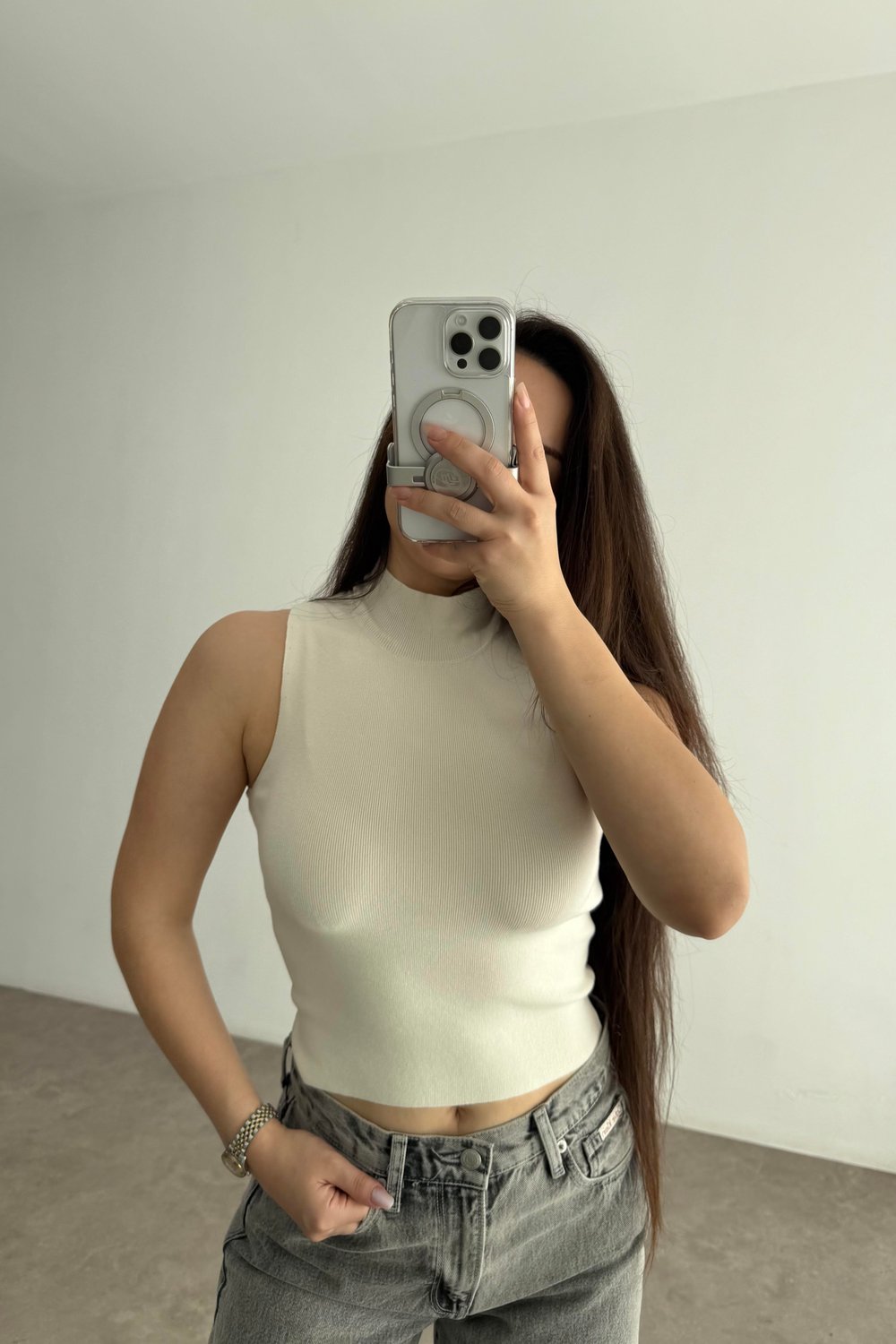 Dik Yakalı Kolsuz Modal Ekru Triko