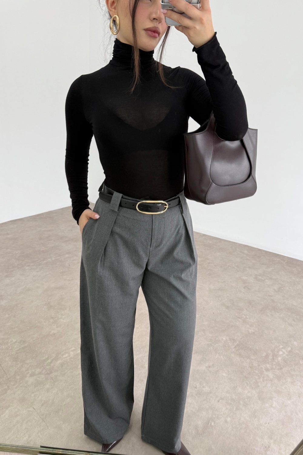 Gri Maskülen Pile Detaylı Pantolon