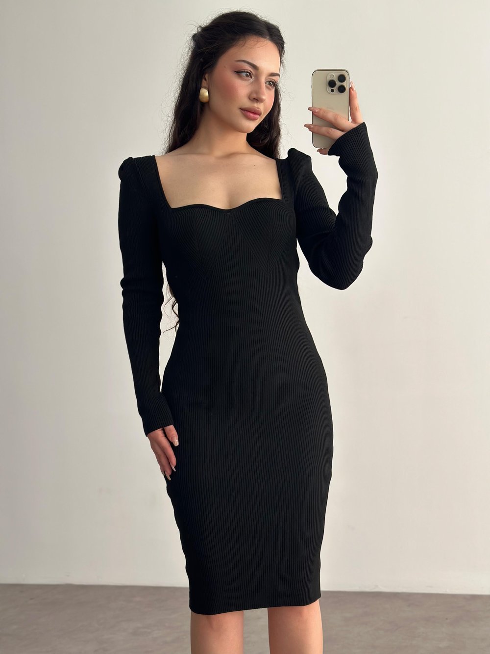 Kaşkorse Kalp Yakalı Siyah Midi Elbise