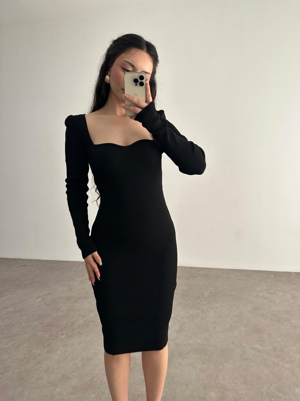 Kaşkorse Kalp Yakalı Siyah Midi Elbise