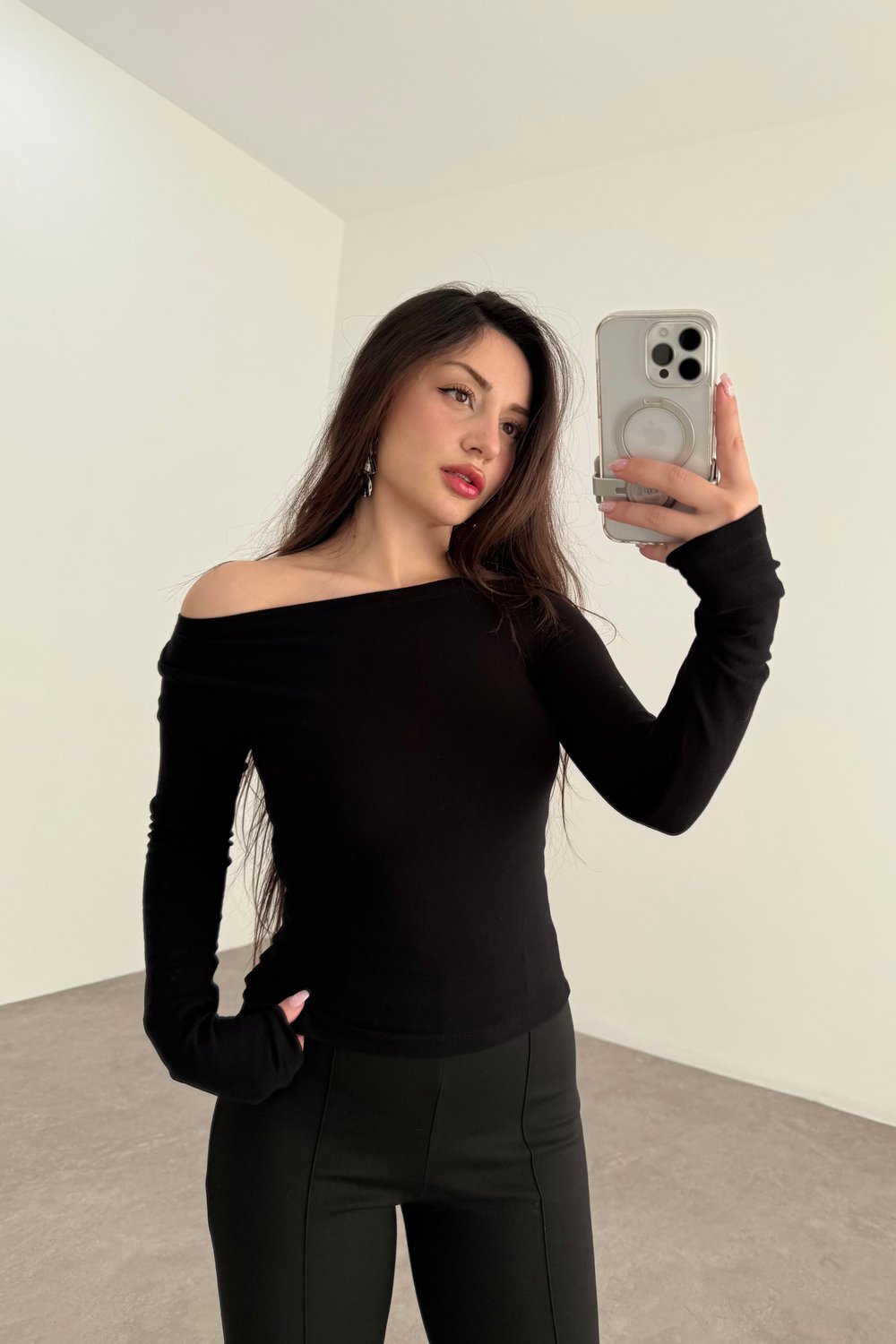 Premiium Düz Yakalı Opak Siyah Body