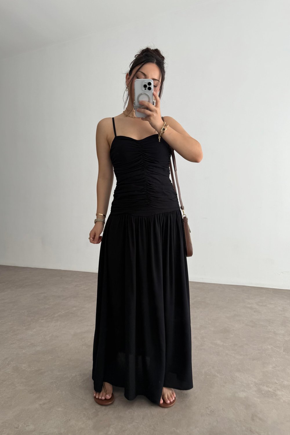 Premium Belden Büzgülü Askılı Maxi Elbise Siyah