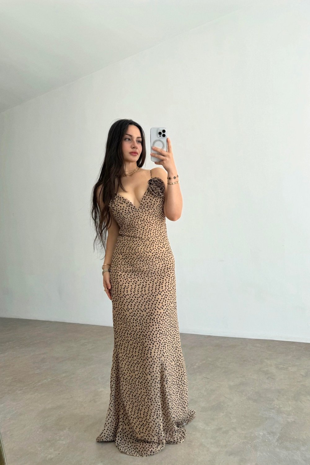 Premium Puantiyeli Camel Gül Detaylı Elbise