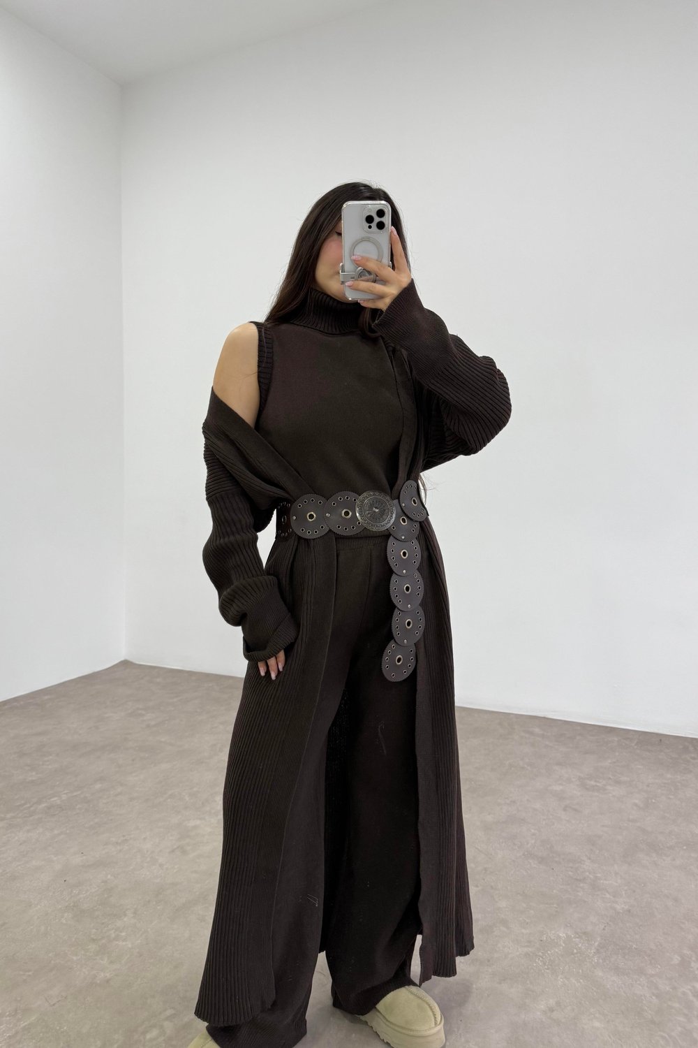 Uzun Hırkalı Pantolonlu Üç Parça Kahve Takım