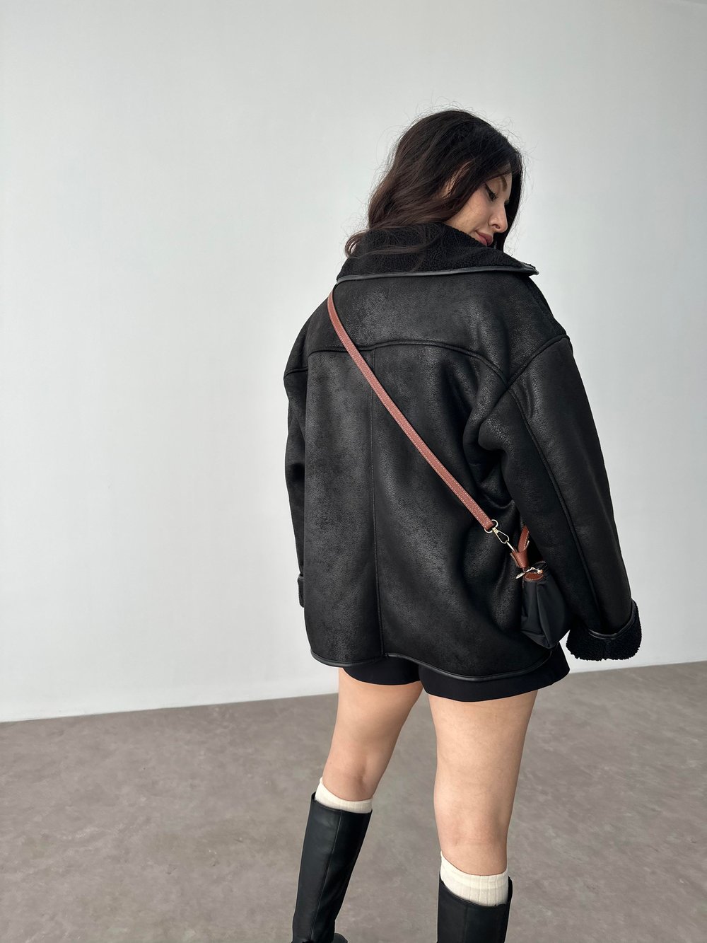 ZR Model Yakalı Teddy Kürklü Siyah Mont