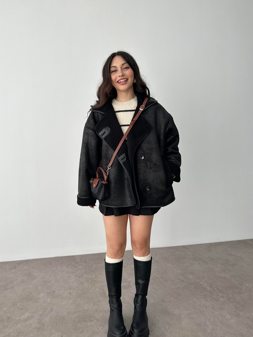 ZR Model Yakalı Teddy Kürklü Siyah Mont