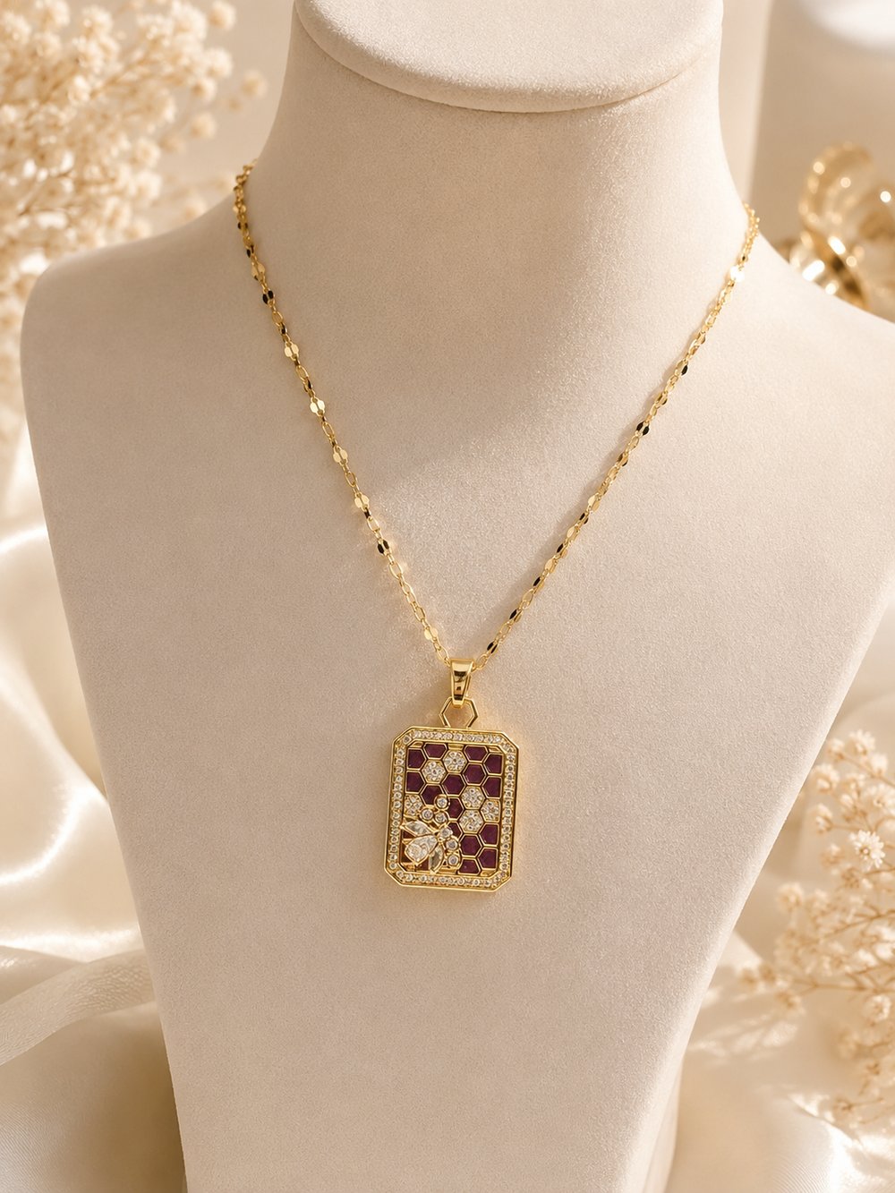 GOLD ÖZEL SERİ PETEKLİ ARI KOLYE