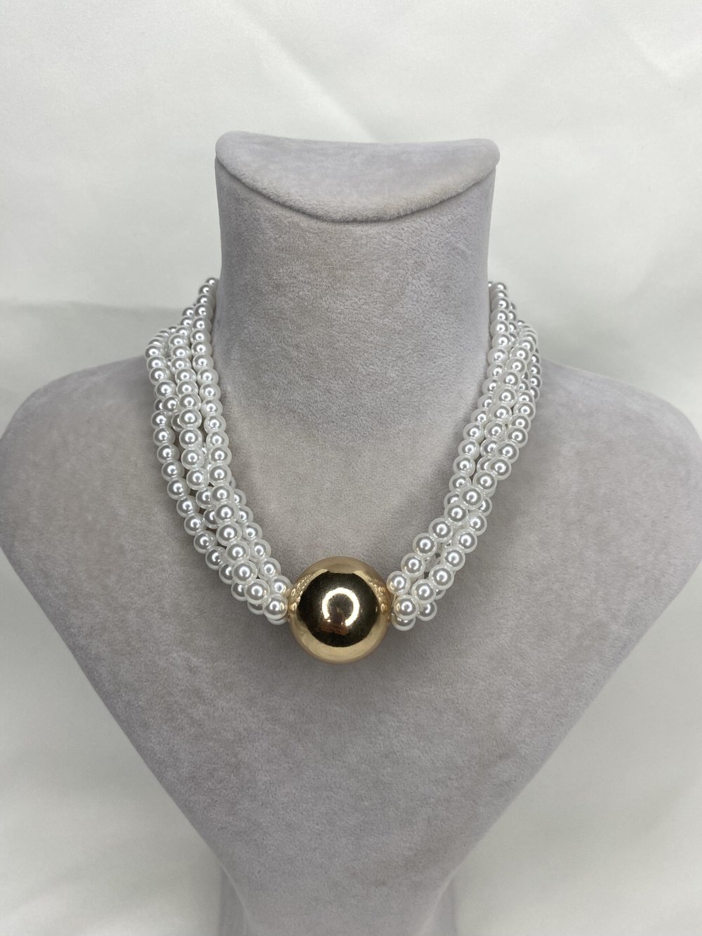 MARKA MODEL TOPÇUK İNCİ CHOKER KOLYE