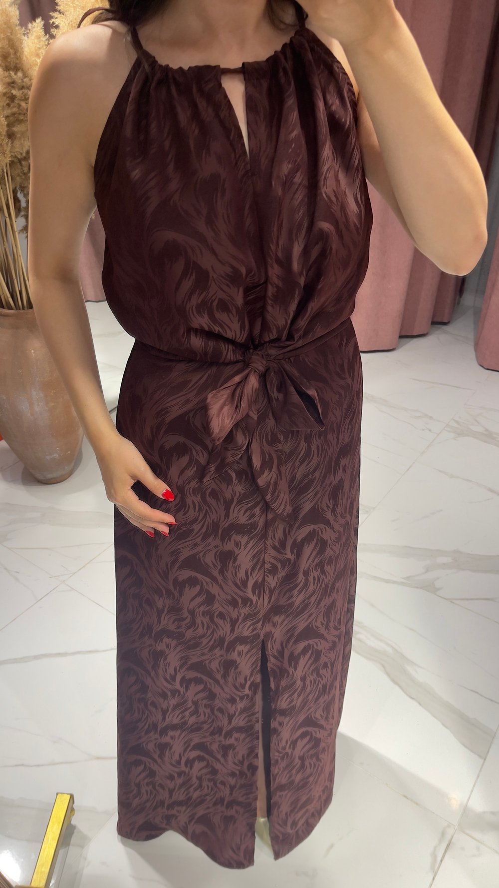 HALTER YAKA ÖNDEN BAĞLAMA DETAYLI ELBİSE-BORDO