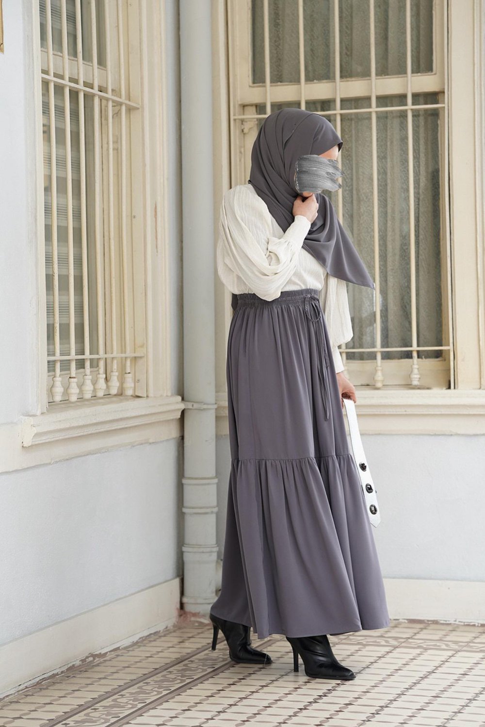 Katlı Etek - Gri