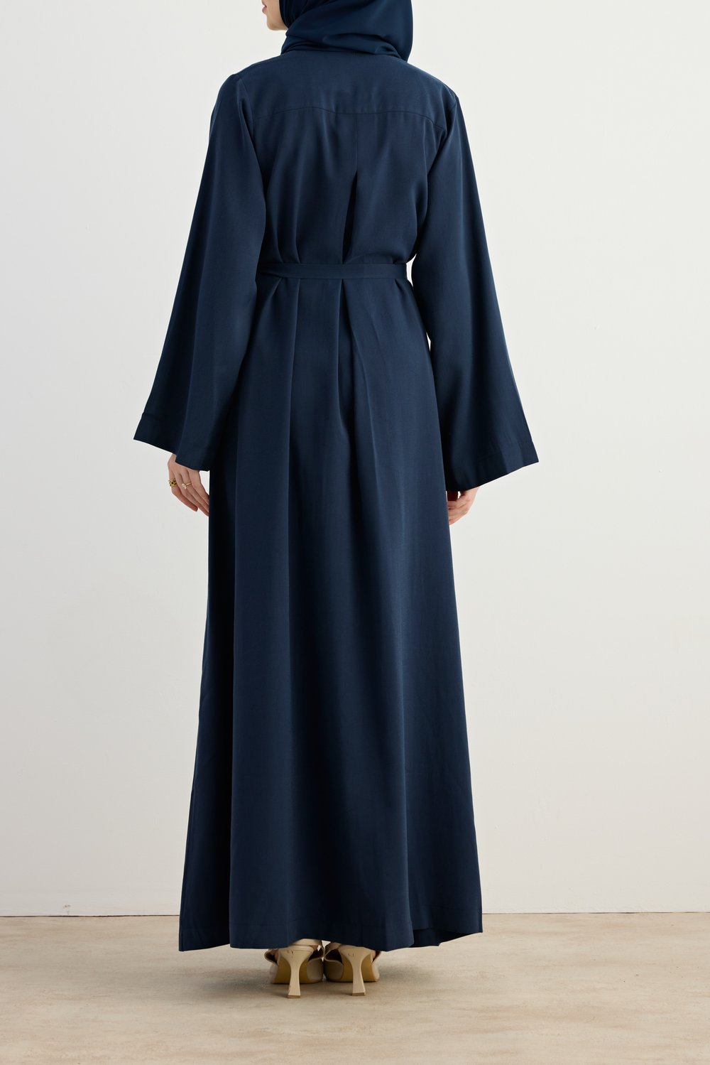 Sedef Düğmeli Tensel Abaya - Lacivert