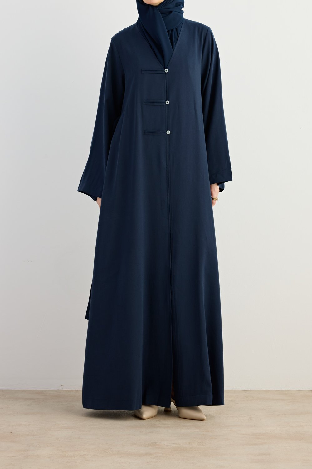 Sedef Düğmeli Tensel Abaya - Lacivert