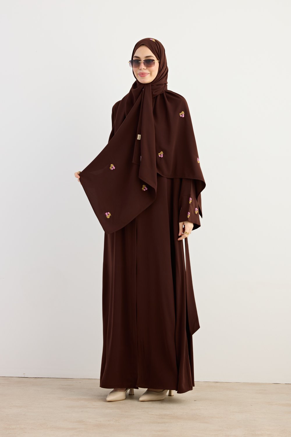Serpme Çiçek Nakışlı Abaya - Acı kahve