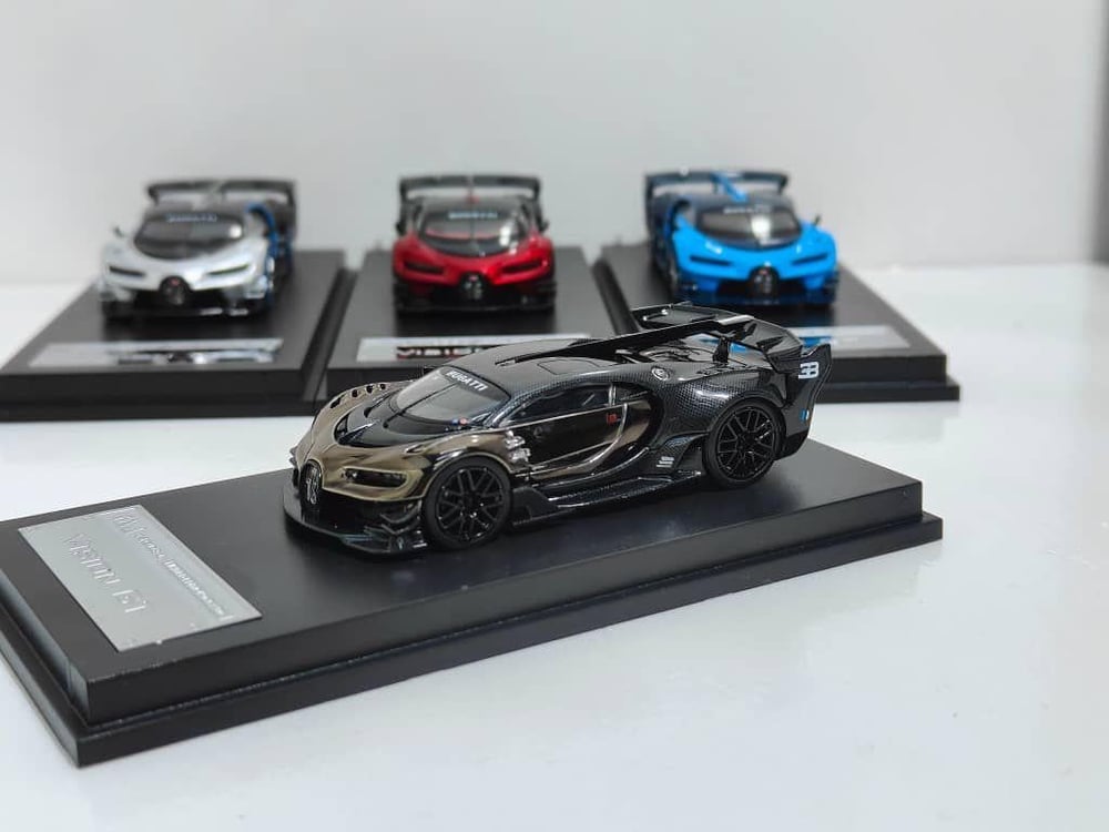 MJ Model 1:64 Bugatti Vison GT Chrome Gun