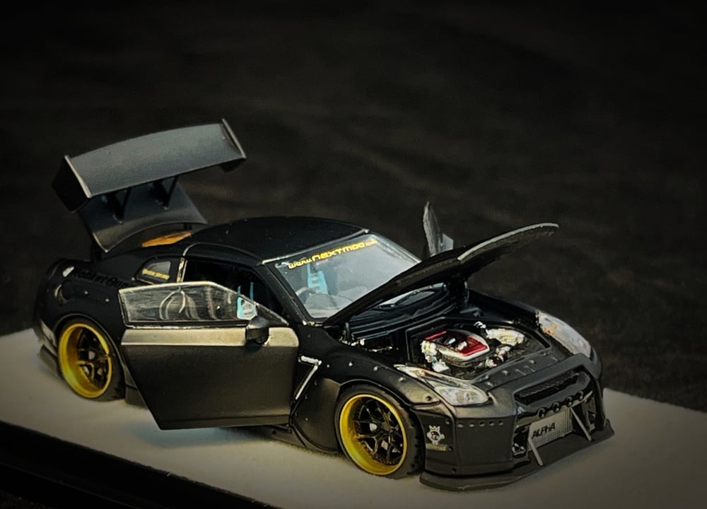 PGM 1:64 Nissan GT-R (R35) - Rocket Bunny Matte Black (ordinary)
