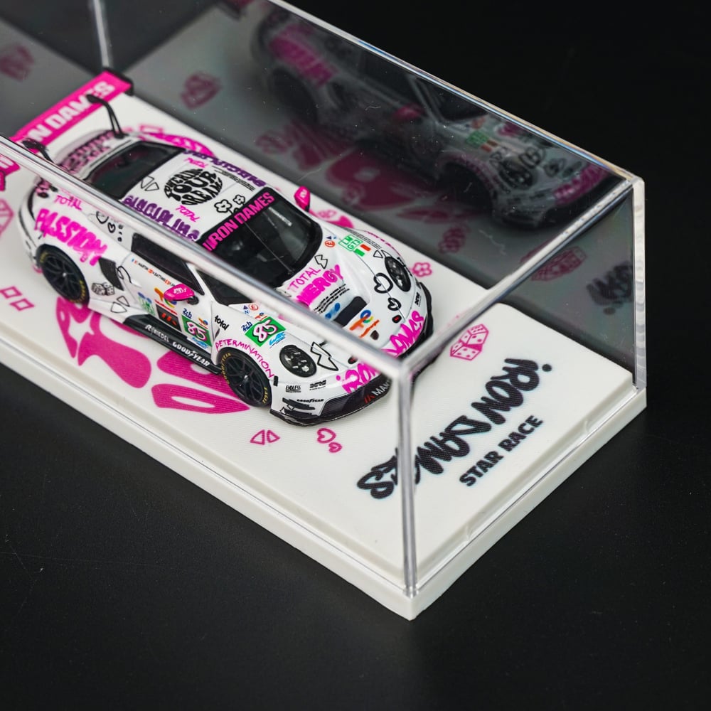 Star Race | Porsche 911 GT3 R Iron Dames | 1:64