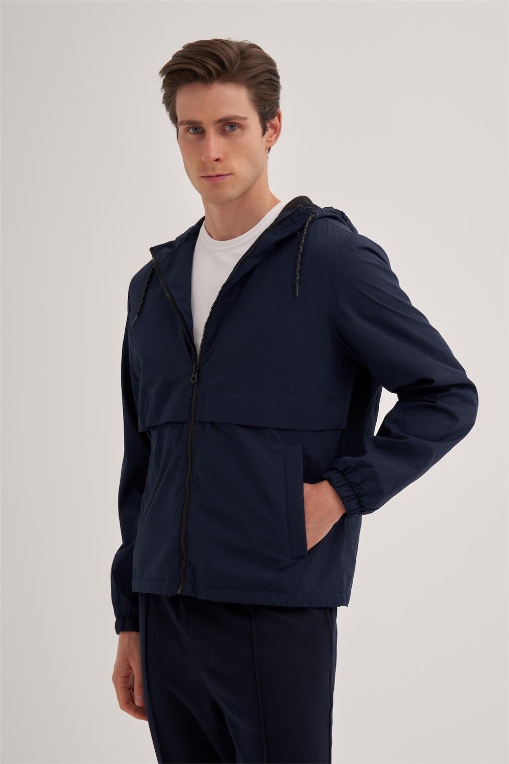 CAZ 1011 BASIC MONT