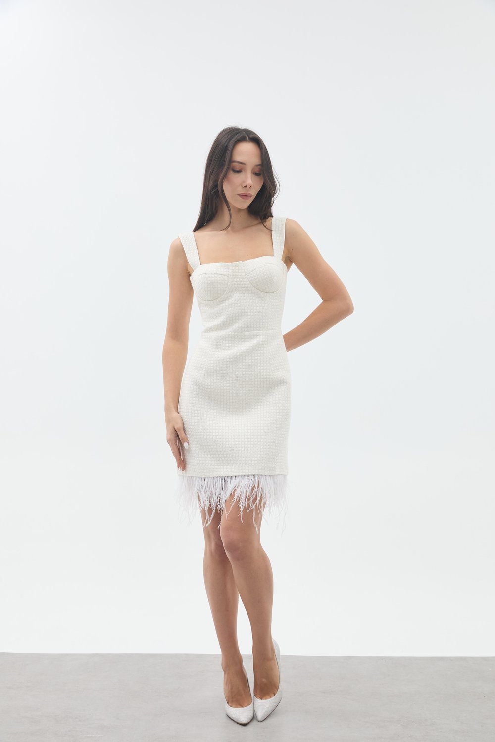 OTRİŞLİ MİNİ ELBİSE