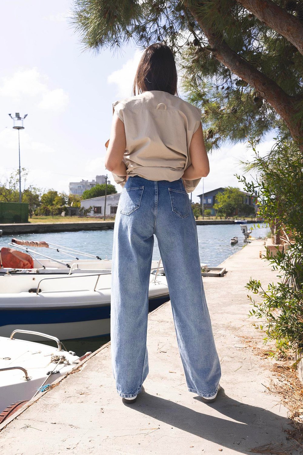 Parça Kemerli Wet Leg Denim Pantolon