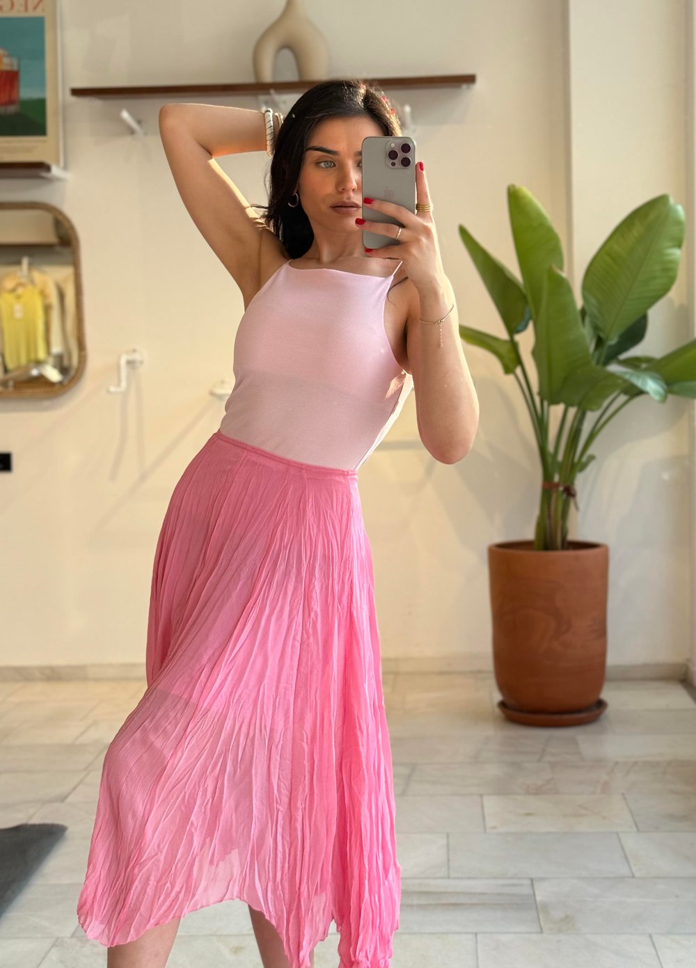 Pembe Asimetrik Etek