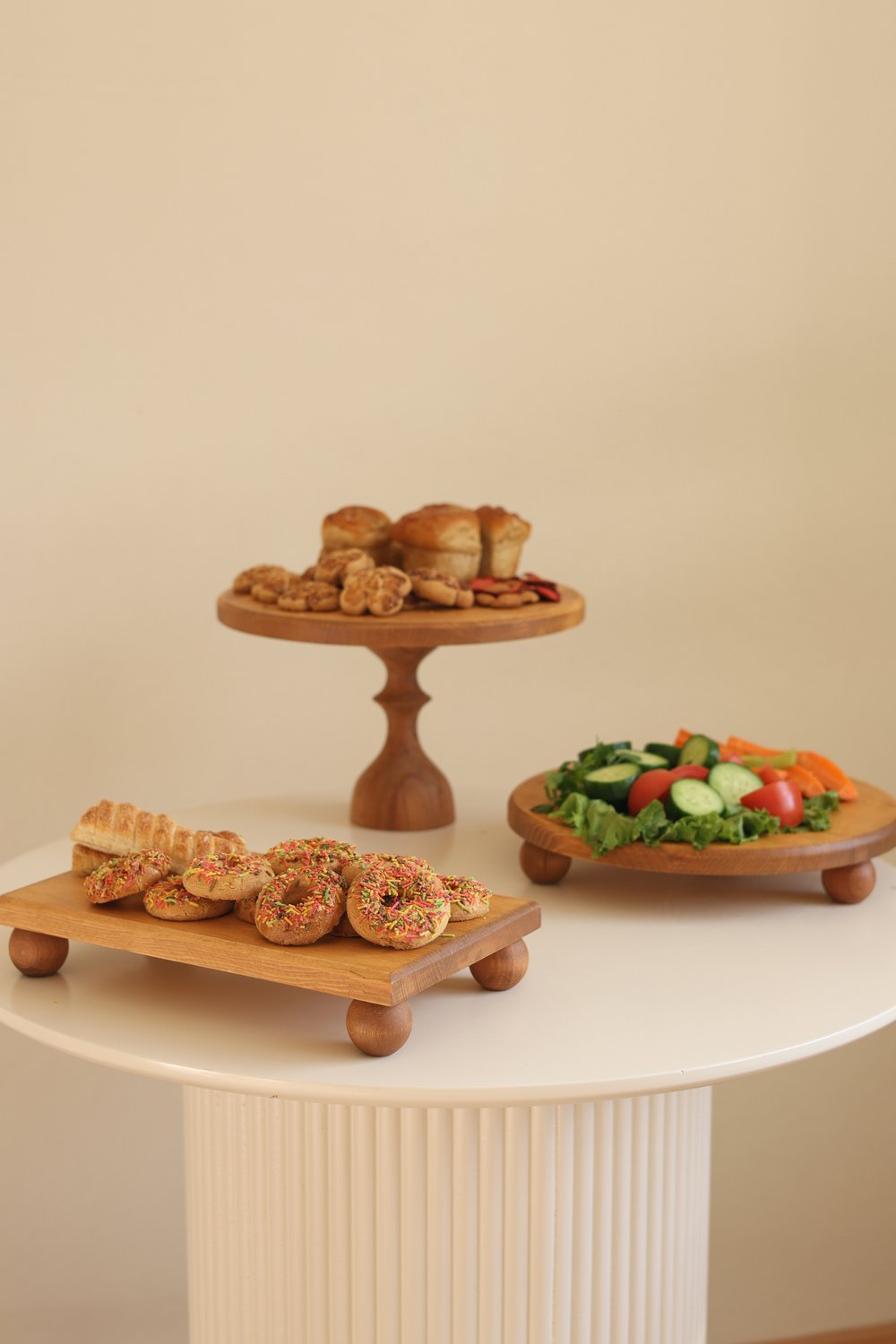 3 LÜ 29/17 Cm Mummy, 29 Cm Risus ve 17x30 Cm Risus Ahşap Ayaklı Pasta Kurabiye Sunum Servis Tabağı