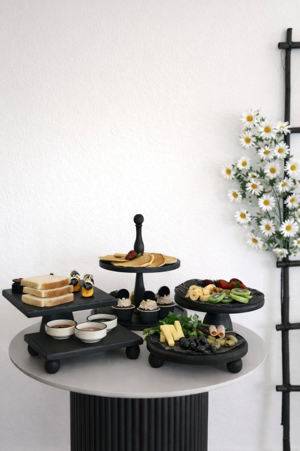 Siyah 5li 2 Katlı Kek Standı, 25 Cm Pastalık, 25 Cm Risus, 17x25 Risus,25x25 Piramit Ahşap Çeyiz Seti